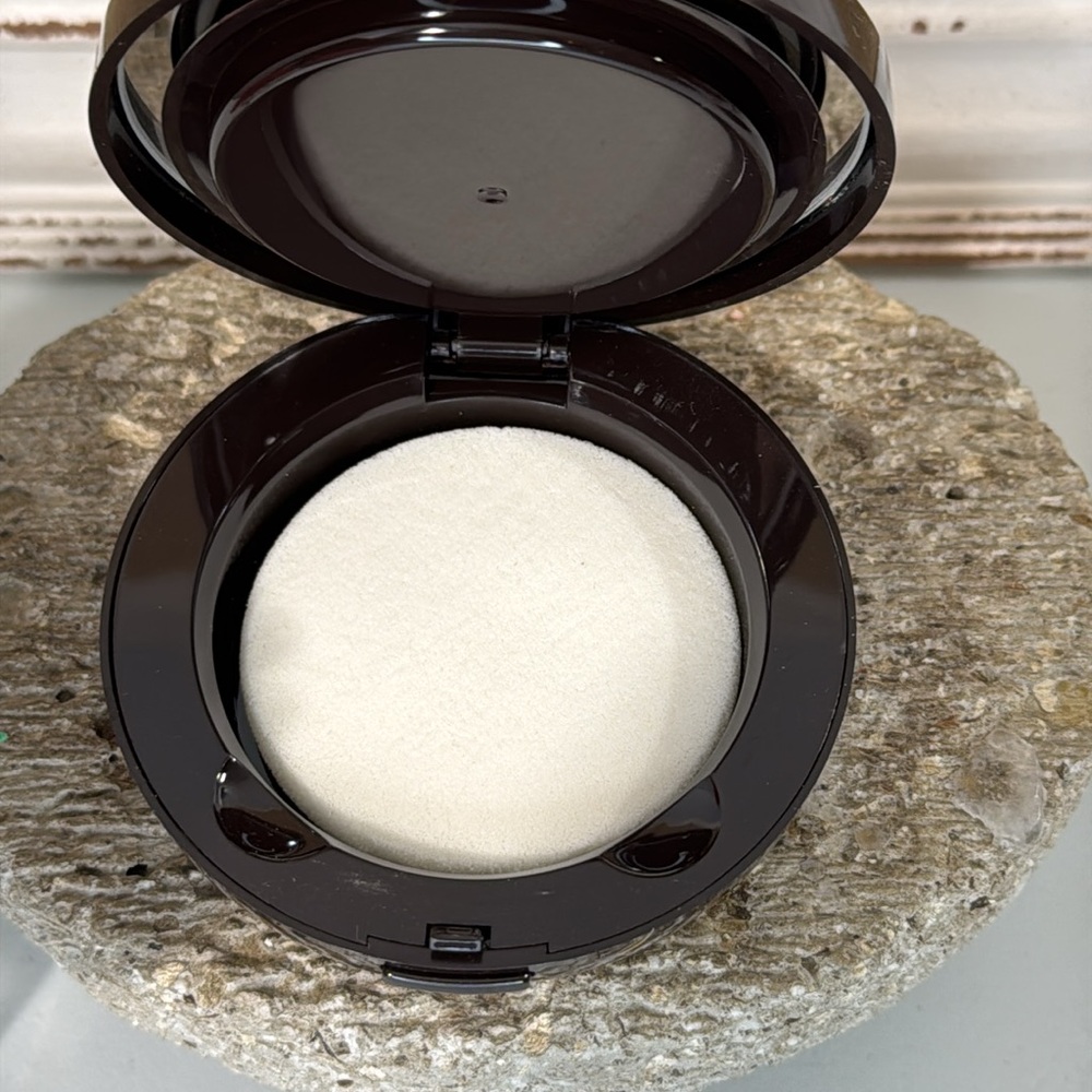 Laura Mercier Foundation Smooth Finish‎ Powder - Picture 10 of 11